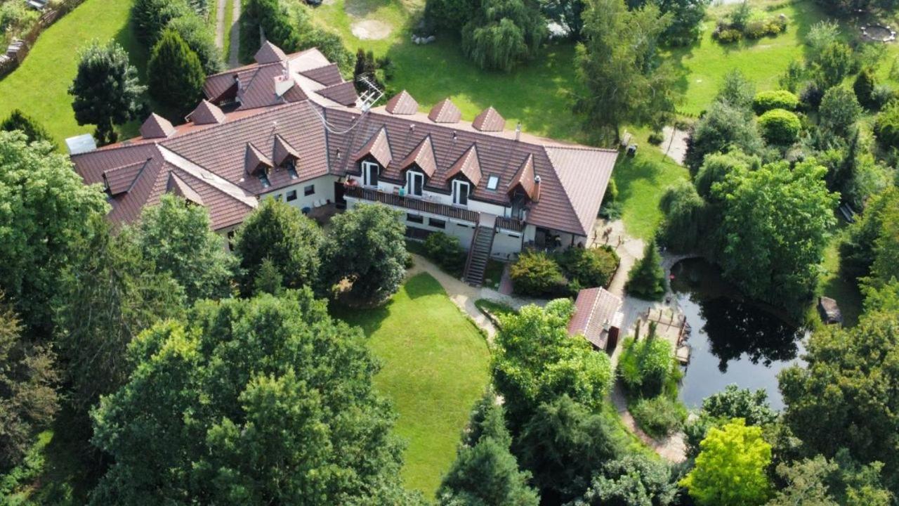 Ivanek Guest House Zvíkovské Podhradí 외부 사진