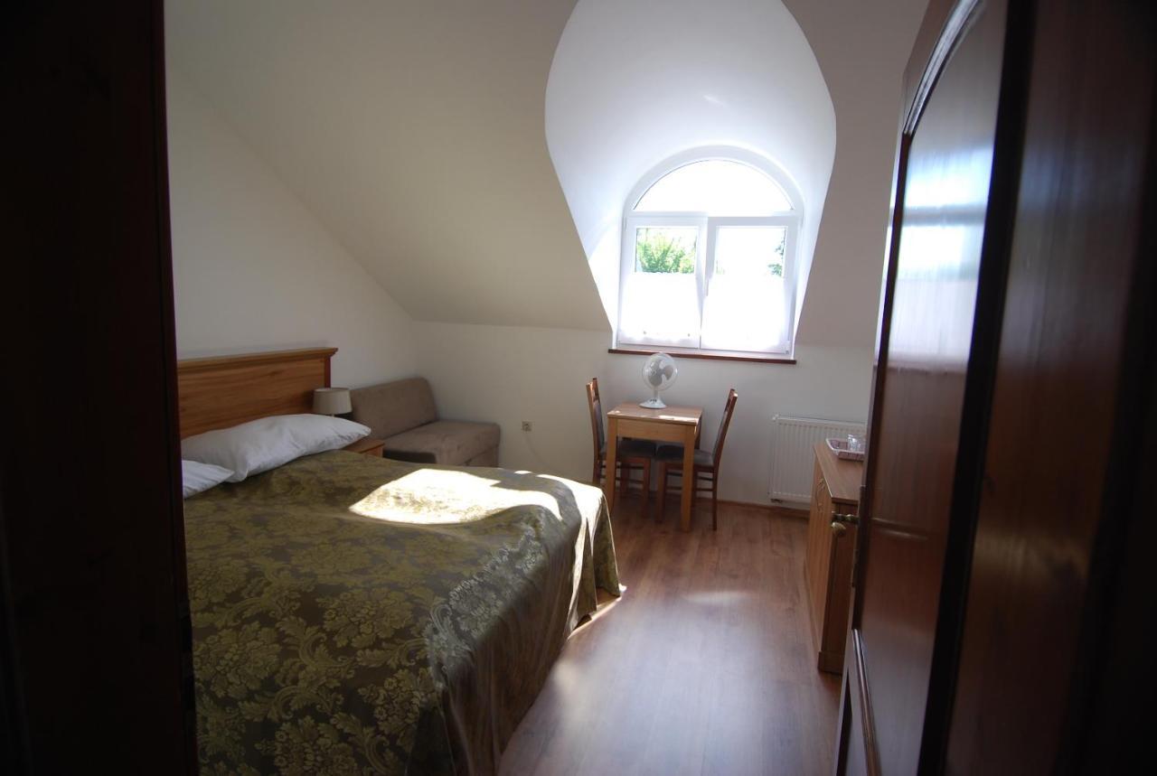 Ivanek Guest House Zvíkovské Podhradí 외부 사진