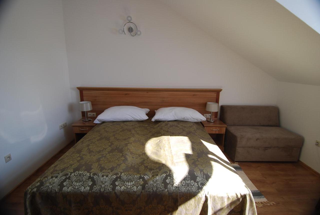 Ivanek Guest House Zvíkovské Podhradí 외부 사진